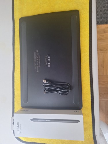Tablette wacom intuos pro - intuos, m