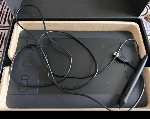 Wacom intuos pro medium - intuos,