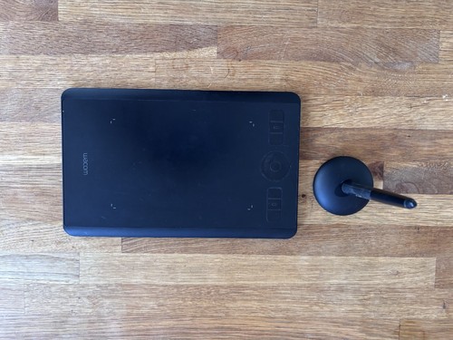 Wacom intuos pro small - wacom,